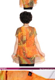 加肥大码T恤，中年女性的夏日时尚选择